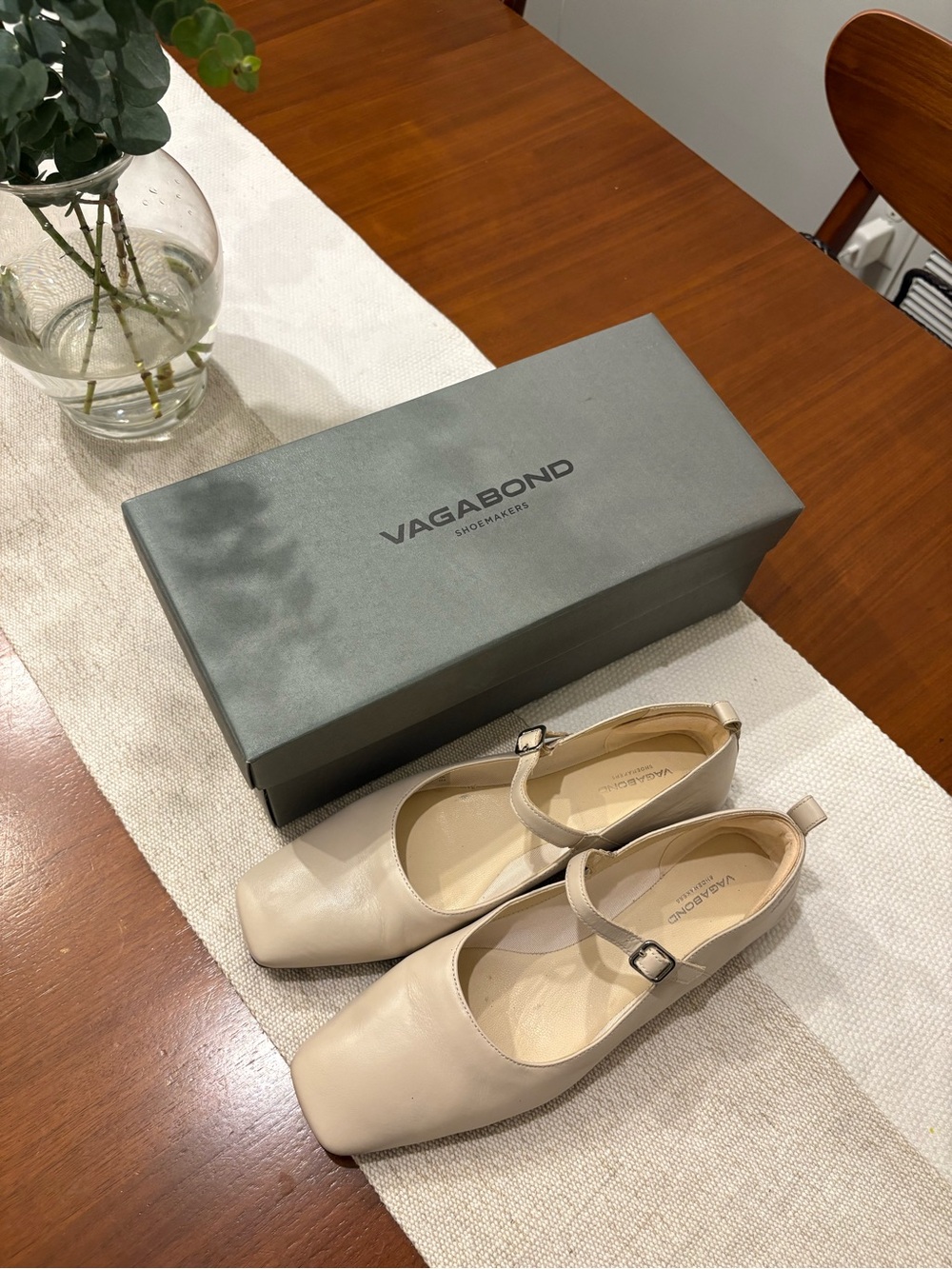 Vagabond Cream Leather Mary Janes - Picture 2 of 5